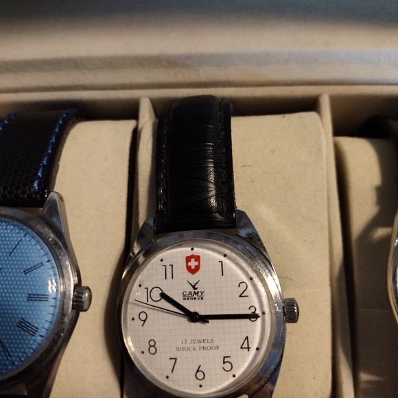 Watch bundle - Picture 2 of 7